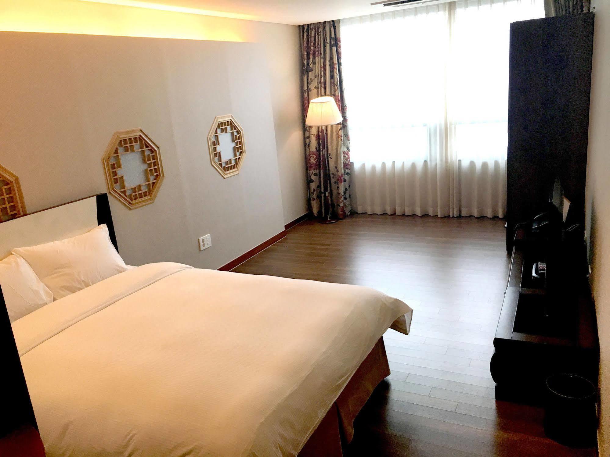Sun Valley Hotel Yeoju Екстер'єр фото